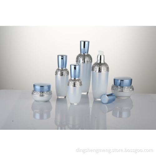 Rotate The Vacuum Emulsion Bottles